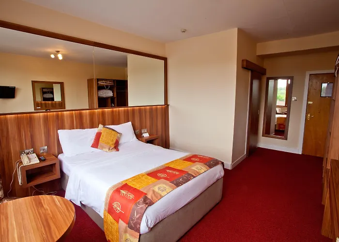Hotel West County 3*