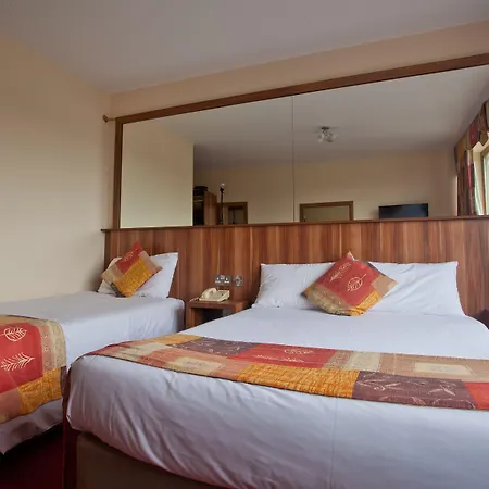 Hotel West County 3*