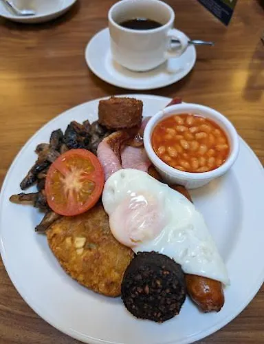 מלון West County 3*