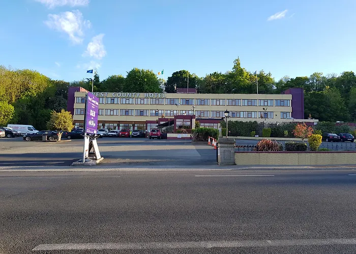 Отель West County