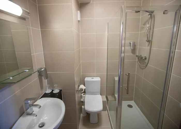 West County Hotel 3*