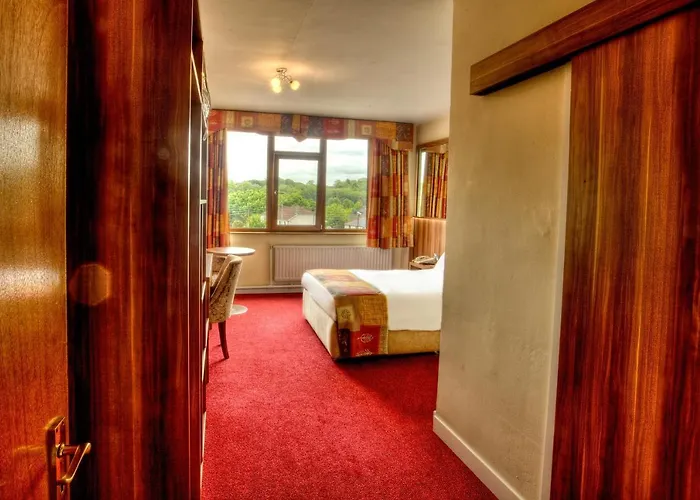 Szálloda West County